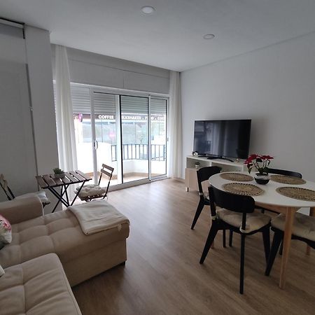 T1 Rosa Dos Ventos, A/C & Terrace - Casas & Papeis Apartman Armação de Pêra Kültér fotó