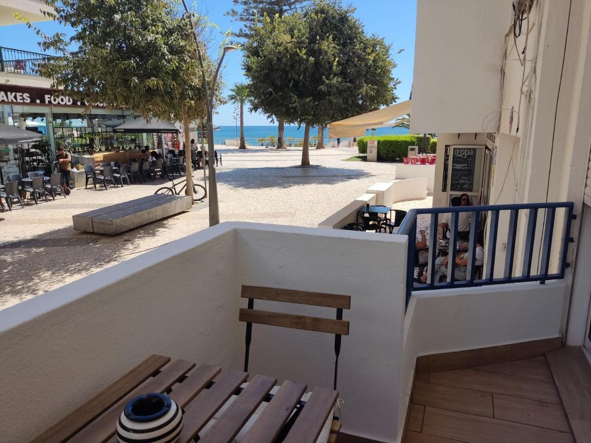 T1 Rosa Dos Ventos, A/C & Terrace - Casas & Papeis Apartman Armação de Pêra Kültér fotó