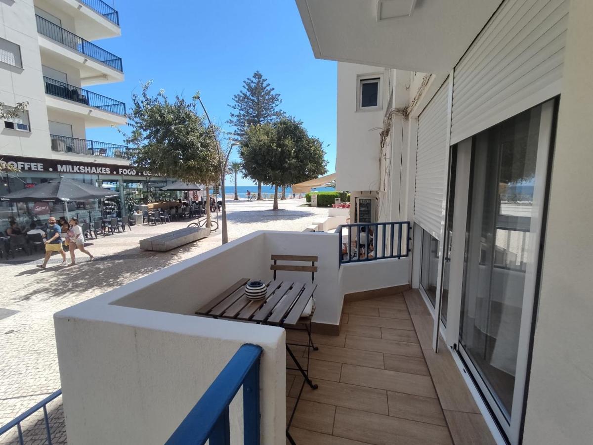T1 Rosa Dos Ventos, A/C & Terrace - Casas & Papeis Apartman Armação de Pêra Kültér fotó