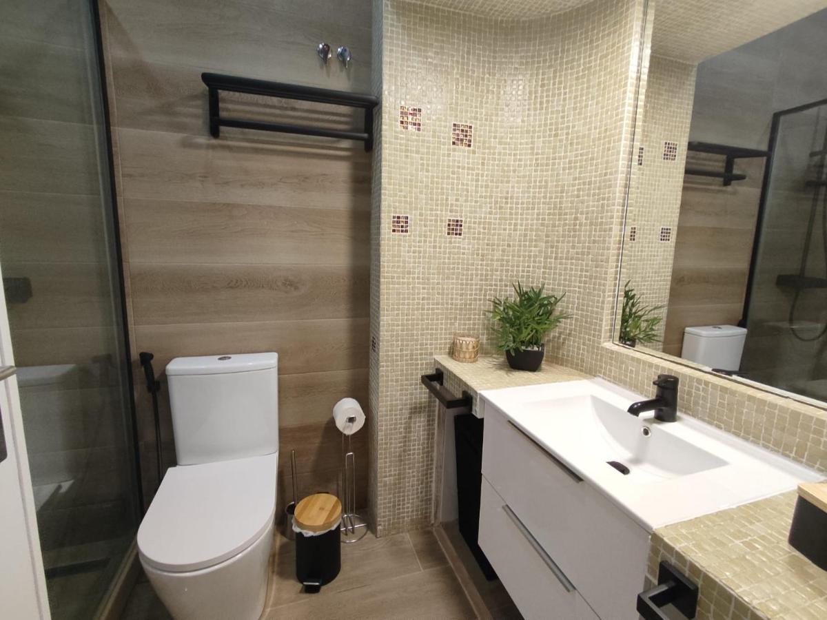 T1 Rosa Dos Ventos, A/C & Terrace - Casas & Papeis Apartman Armação de Pêra Kültér fotó